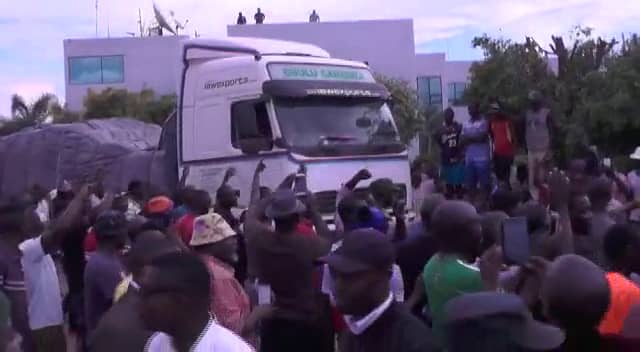 Économie – Haut Katanga : fin de la grève des chauffeurs de tracks à kasumbalesa.