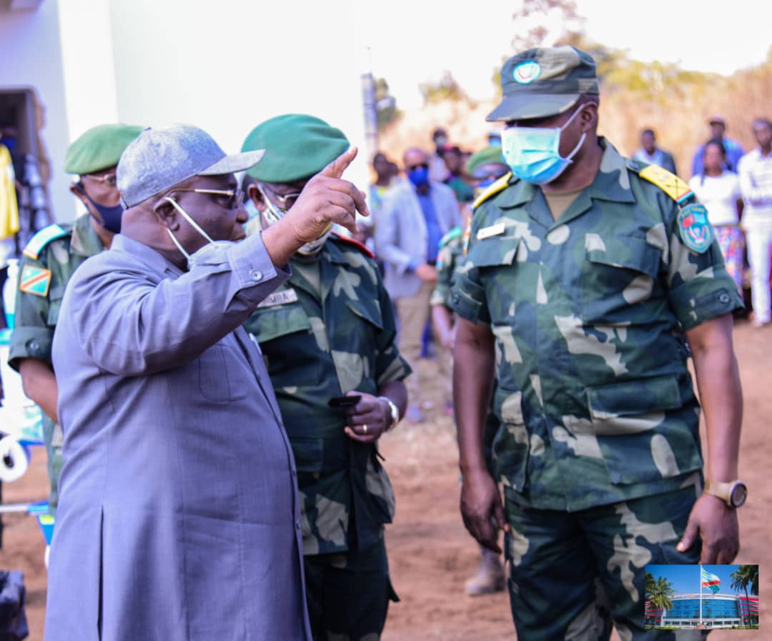 Haut-Katanga : Le Ministre national de la défense lance les activités agropastorales des FARDC.