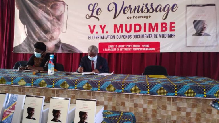 Université de Lubumbashi : Vernissage du livre “Appropriations, Transmissions, Réconsidérations” de Yves Mudimbe.