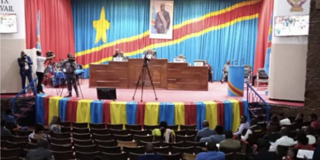 Haut-Katanga : mandat de comparution de la maire de Lubumbashi, l’assemblée provinciale réagit
