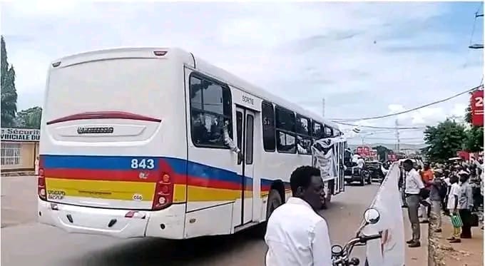 Transport : Un tout premier bus Transco fait un aller-retour sur l’axe Mbujimayi-Mweneditu