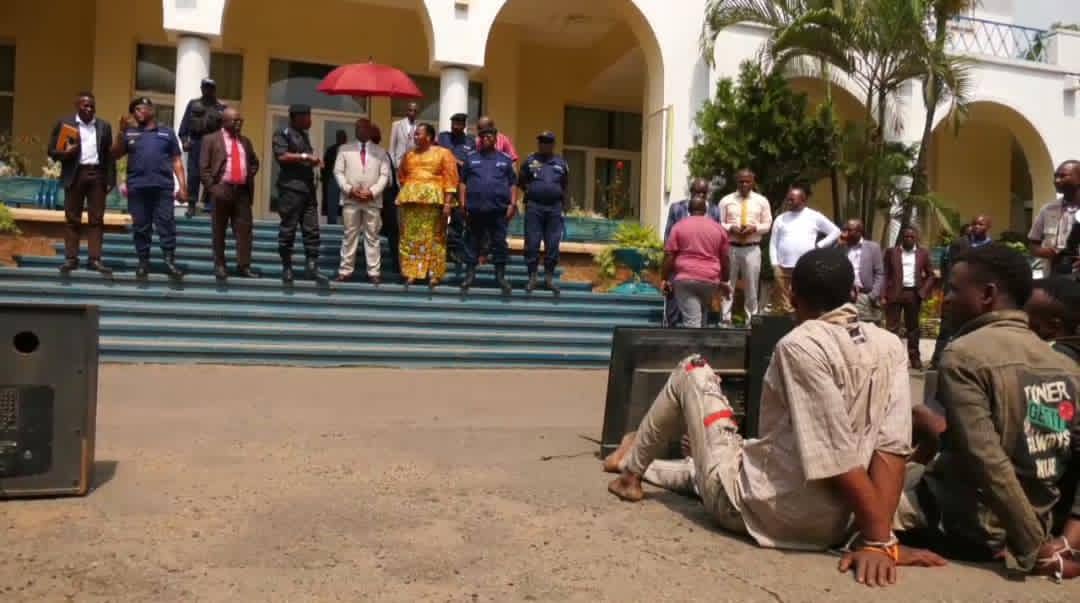 Haut-Katanga/Insécurité : deux groupes de bandits présentés au vice-gouverneur