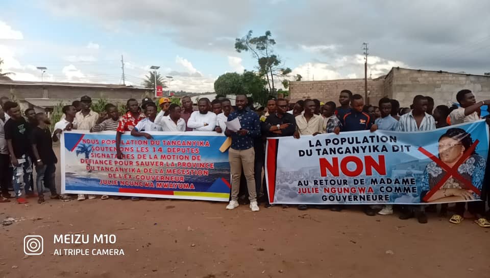 Tanganyika : des manifestants dans la rue pour soutenir la déchéance de la gouverneure Julie Ngungwa