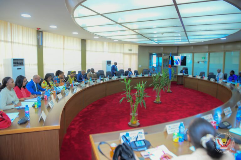 Kinshasa : réunion restreinte du Conseil des Ministres en vue d’assurer la continuité des services publics en cette période de campagne électorale