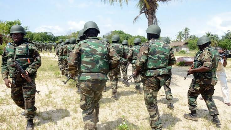 Nigeria : l’armée nigériane change d’échelle face aux crises sécuritaires