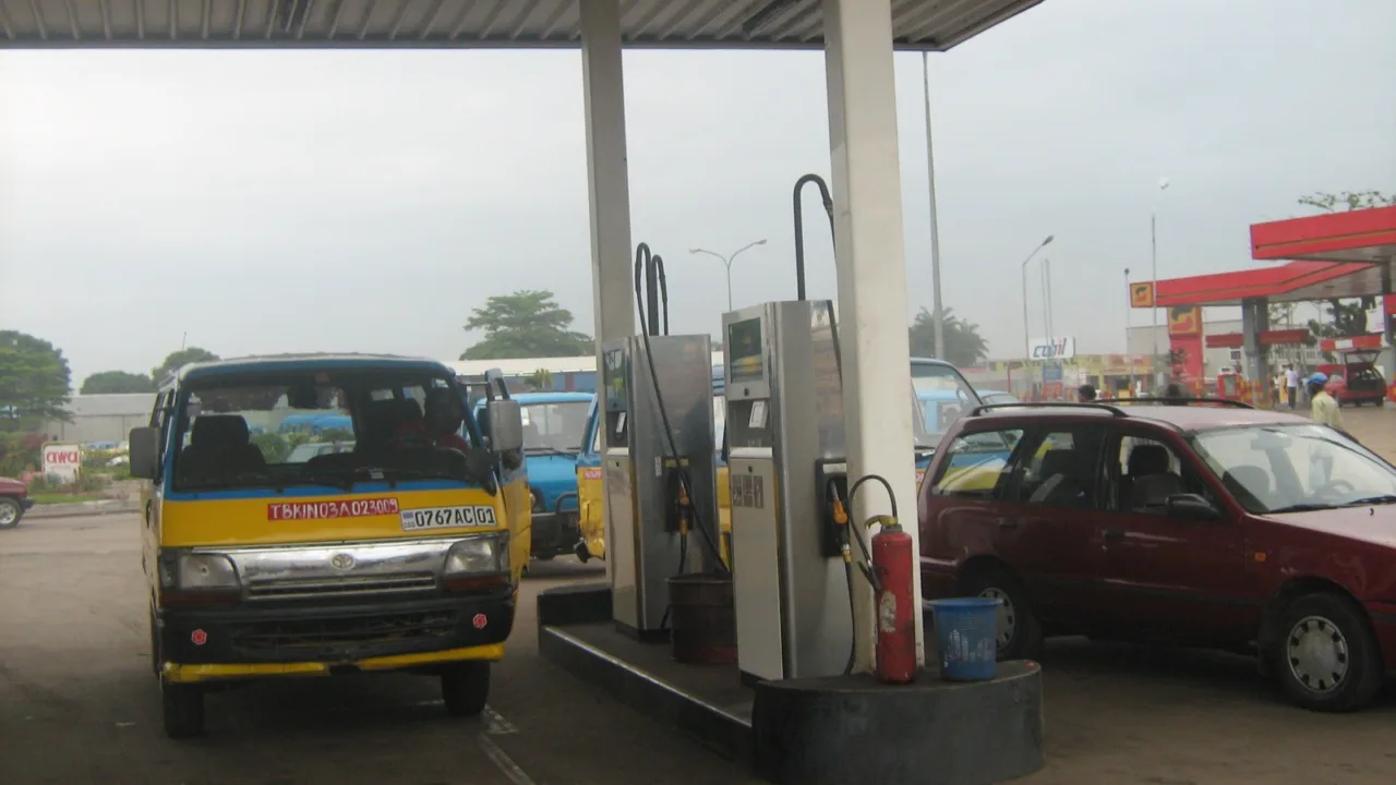 Carburant à Kinshasa : les files d’attente révèlent un défi de livraison